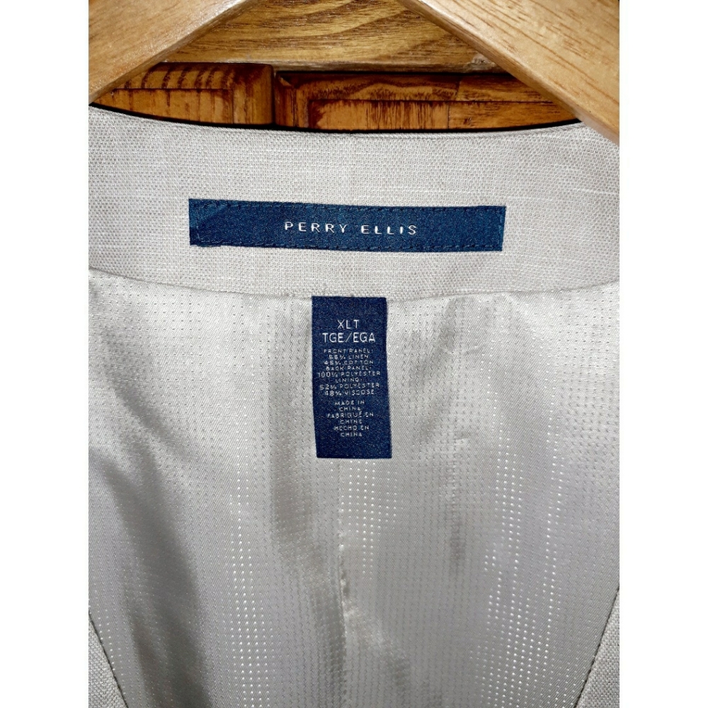 Perry Ellis Big & Tall Slim Fit Linen Blend Vest - Picture 6 of 13